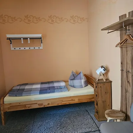 Am Moenchskirchhof 3* شتندال